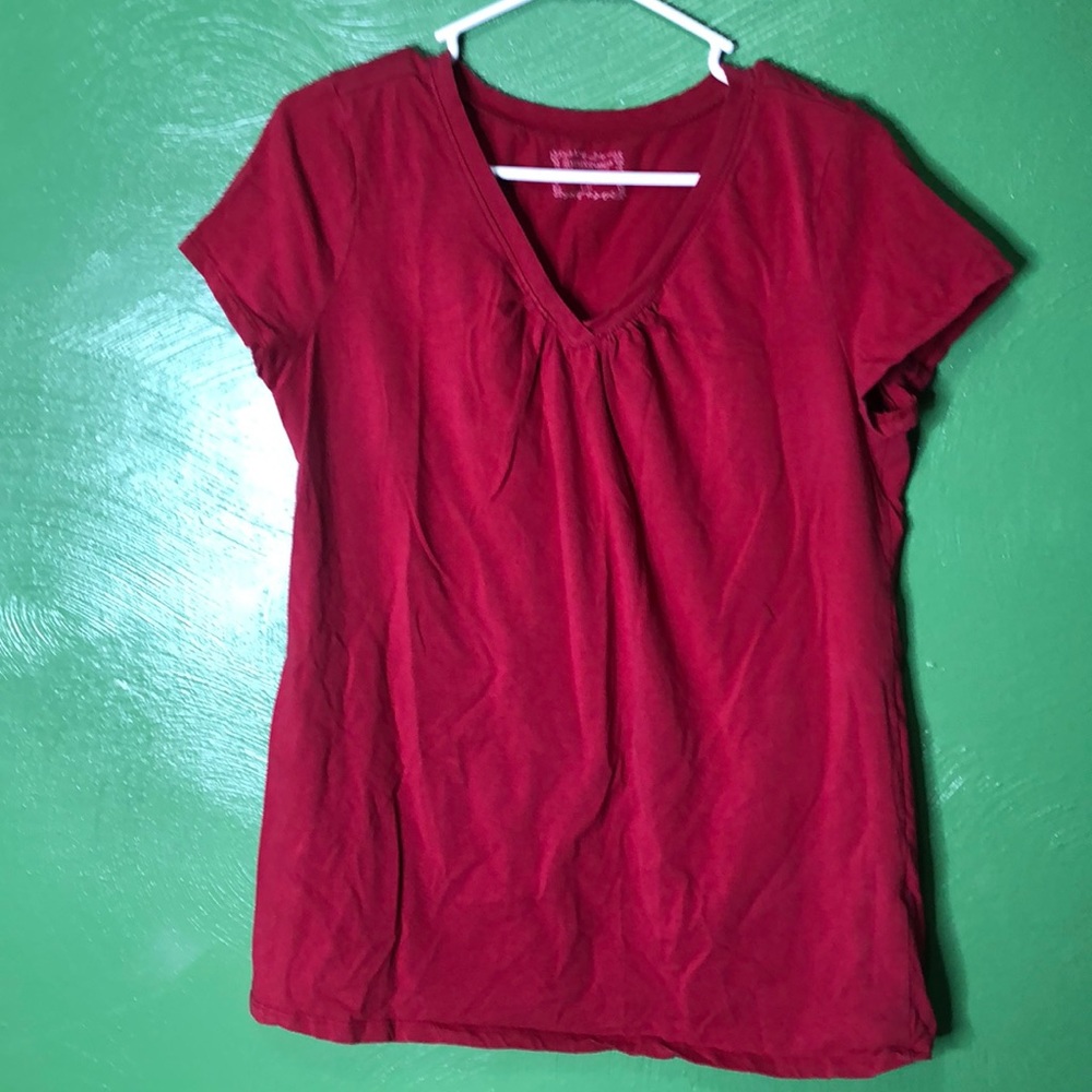 Red maternity t shirt